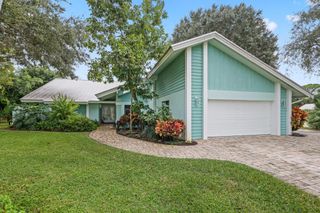6138 Wood Lake Road, Jupiter, FL 33458