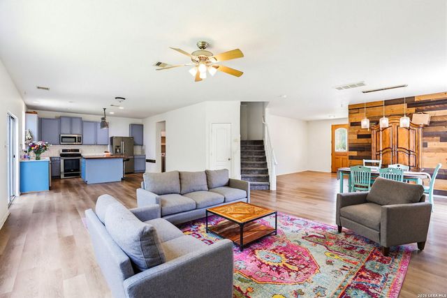 25023 COOPER CIR, San Antonio, TX 78255