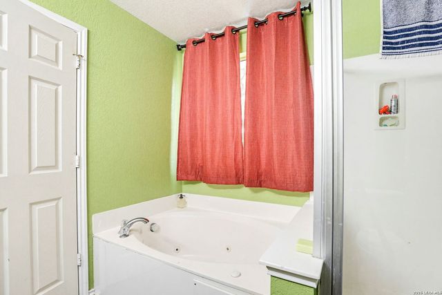 25023 COOPER CIR, San Antonio, TX 78255