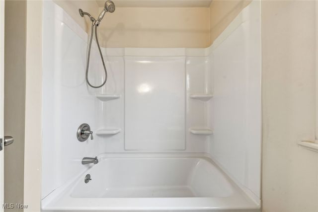 2934 Brunswick Road, Youngstown, OH 44511