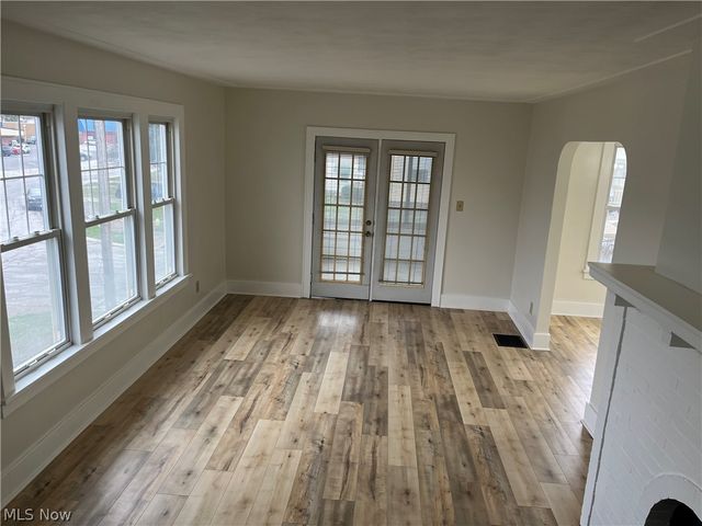 201 Hollywood Boulevard, Steubenville, OH 43952