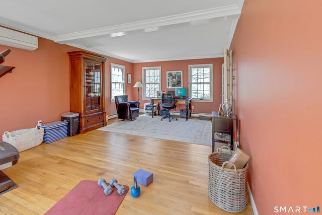 18 North Branch Road, Newtown, CT 06470