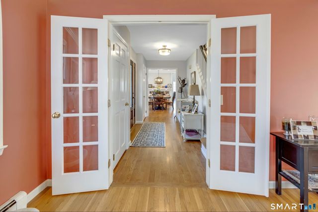 18 North Branch Road, Newtown, CT 06470