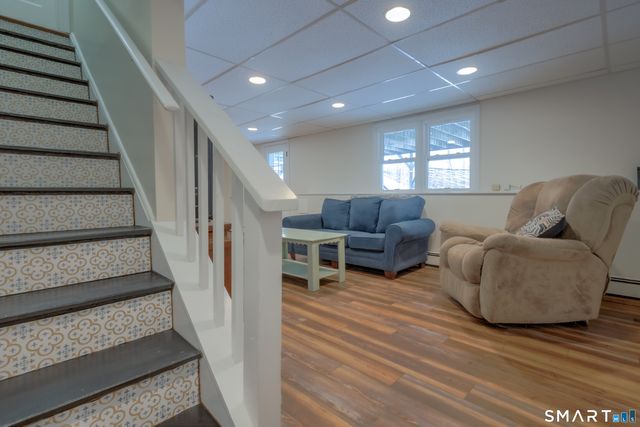 18 North Branch Road, Newtown, CT 06470