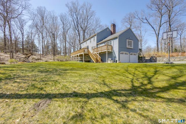 18 North Branch Road, Newtown, CT 06470