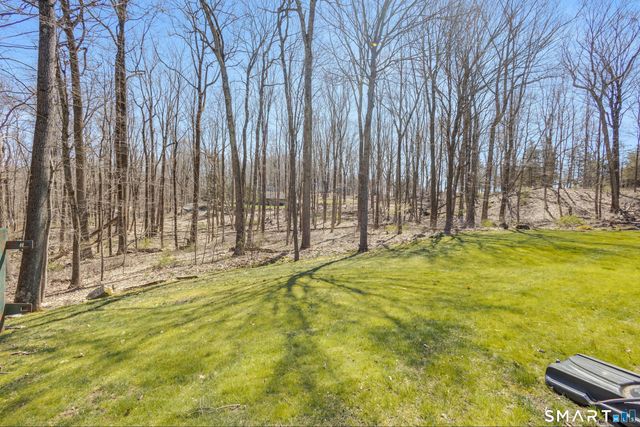 18 North Branch Road, Newtown, CT 06470