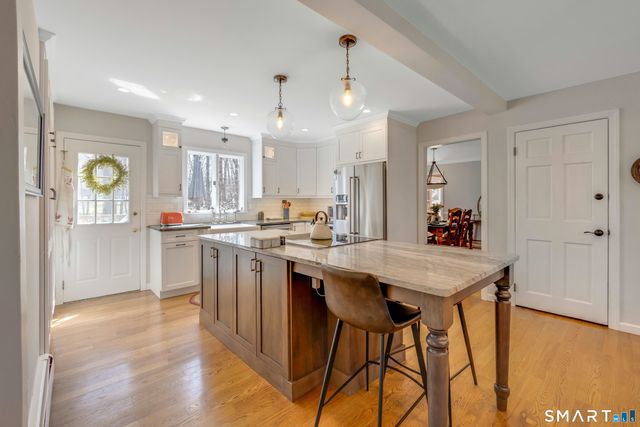 18 North Branch Road, Newtown, CT 06470