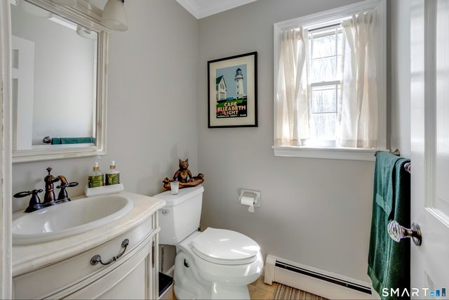 18 North Branch Road, Newtown, CT 06470