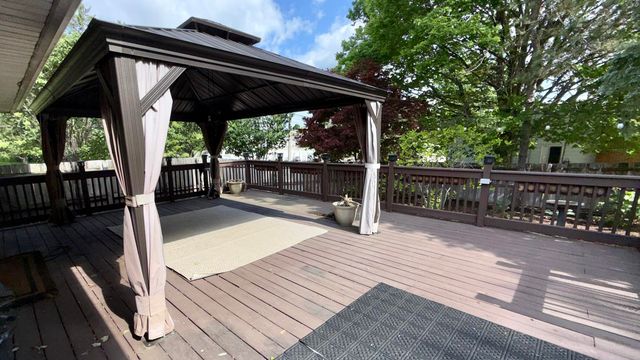 9755 N Country Club Road 9755 N Country Club Road, Piqua, OH 45356