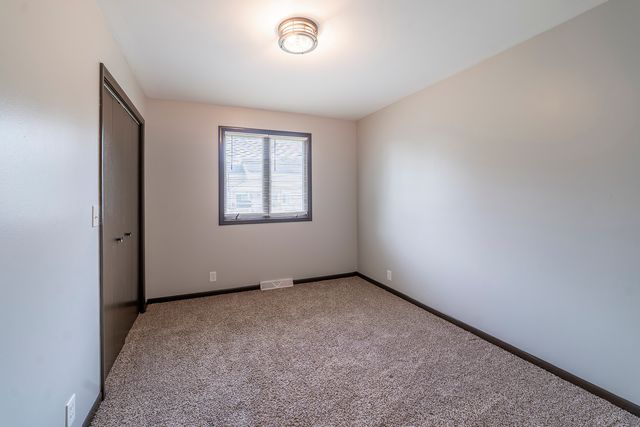 77 Joy Street 77, Sugar Grove, IL 60554