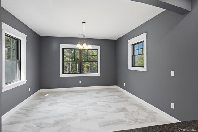 300 Van Tuyl Road, Barryville, NY 12719