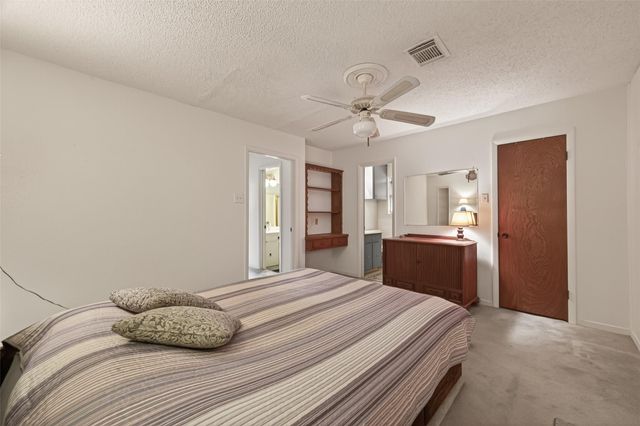 7102 Cerca Court, Houston, TX 77086