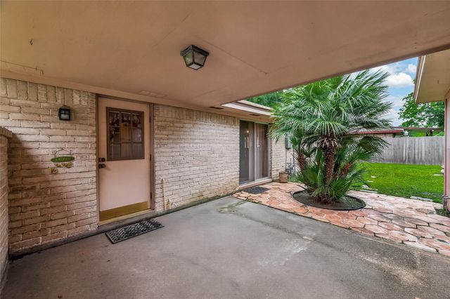 7102 Cerca Court, Houston, TX 77086