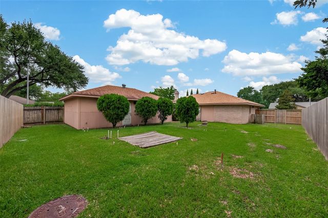 7102 Cerca Court, Houston, TX 77086