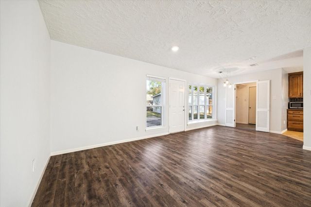 11302 Brook Meadows Lane, Meadows Place, TX 77477