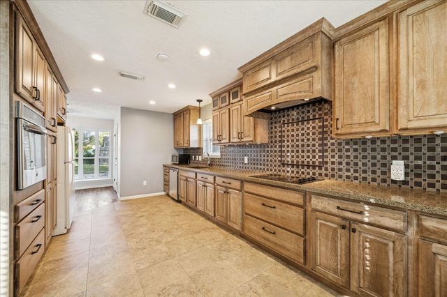 11302 Brook Meadows Lane, Meadows Place, TX 77477