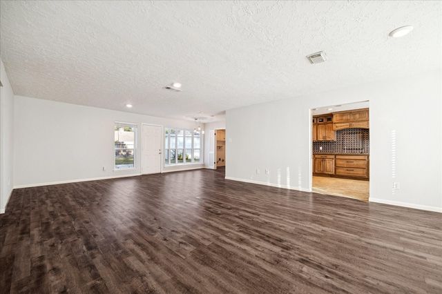 11302 Brook Meadows Lane, Meadows Place, TX 77477