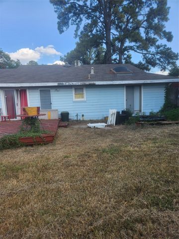 822 Woodrow Street, Arlington, TX 76012