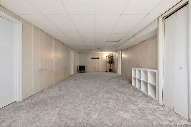 2322 London Bridge Drive 60, Rochester Hills, MI 48307