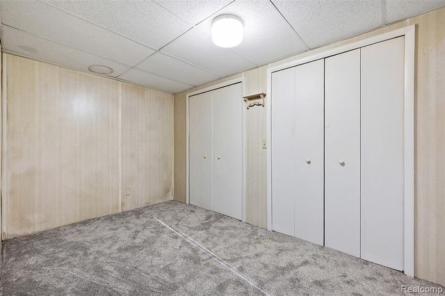 2322 London Bridge Drive 60, Rochester Hills, MI 48307