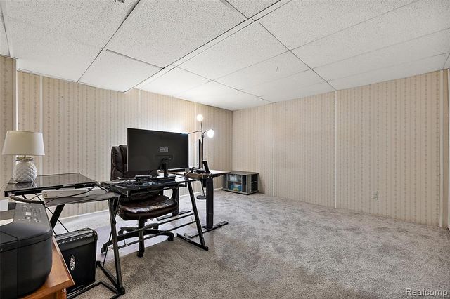 2322 London Bridge Drive 60, Rochester Hills, MI 48307