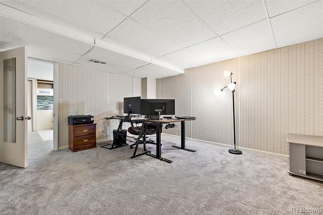 2322 London Bridge Drive 60, Rochester Hills, MI 48307