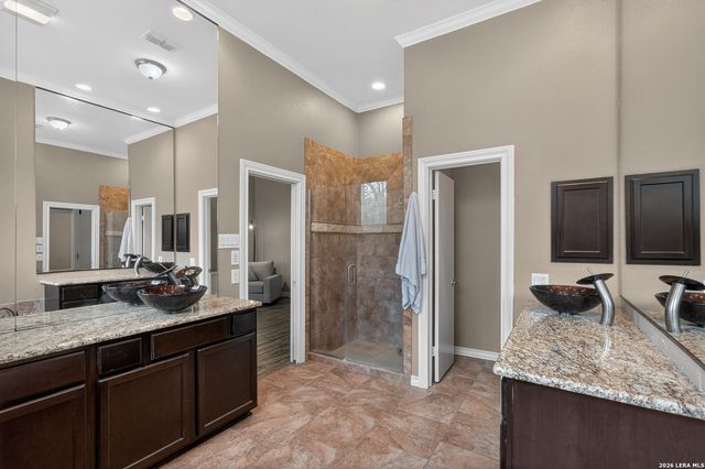 9 Inwood Manor, San Antonio, TX 78248