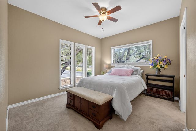 9 Inwood Manor, San Antonio, TX 78248