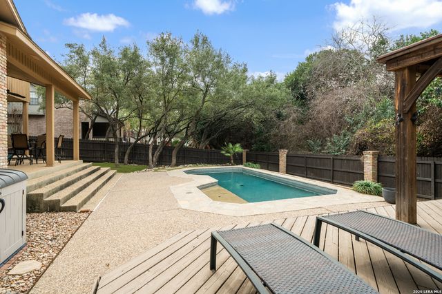 9 Inwood Manor, San Antonio, TX 78248