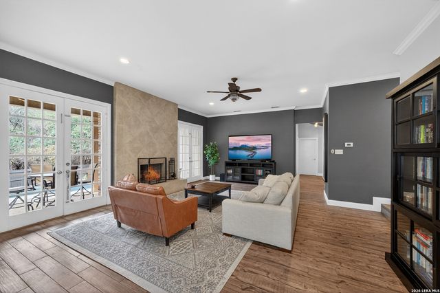 9 Inwood Manor, San Antonio, TX 78248