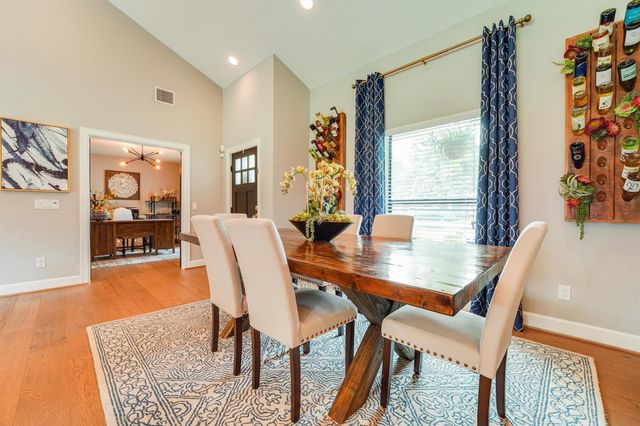 9142 Bronco Drive, Houston, TX 77055