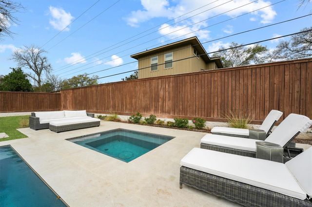 9142 Bronco Drive, Houston, TX 77055