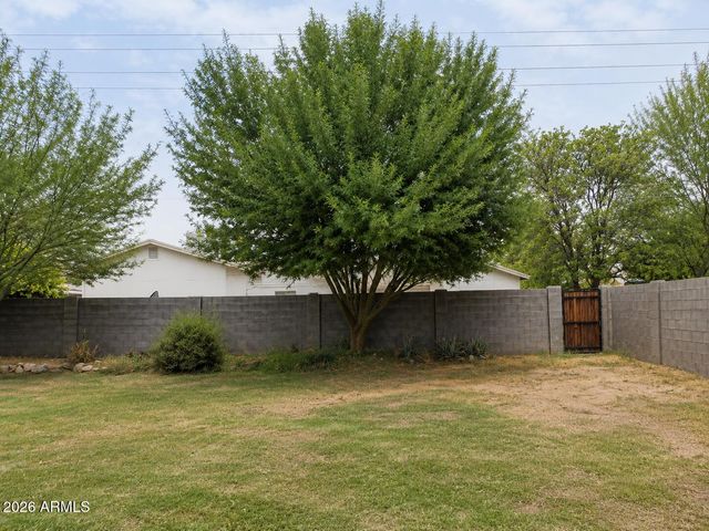 4326 E Glenrosa Avenue, Phoenix, AZ 85018
