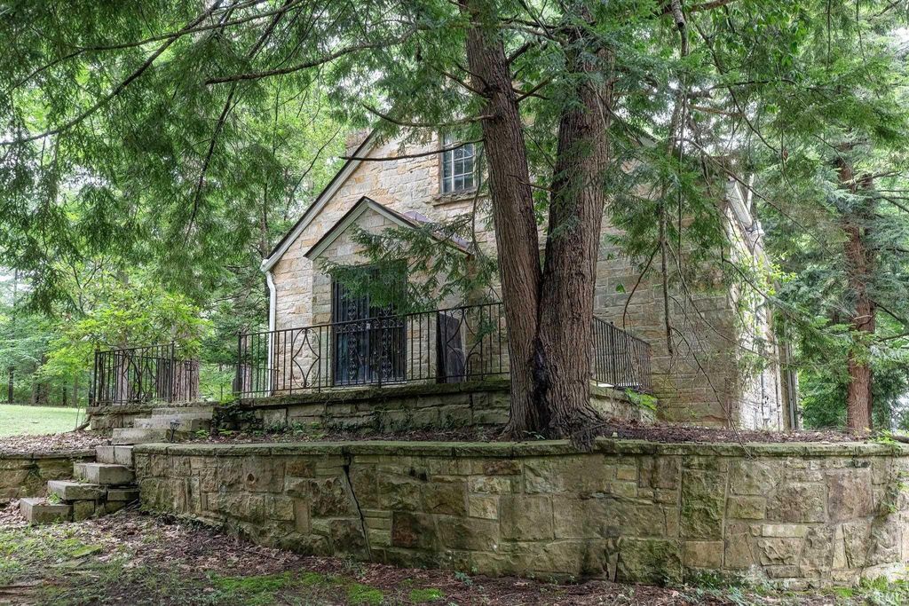 5005 E State Road 46, Bloomington, IN 47401