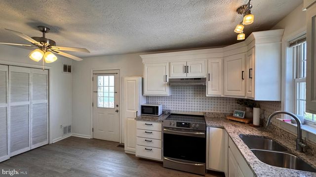 704 WATSON AVE, Winchester, VA 22601