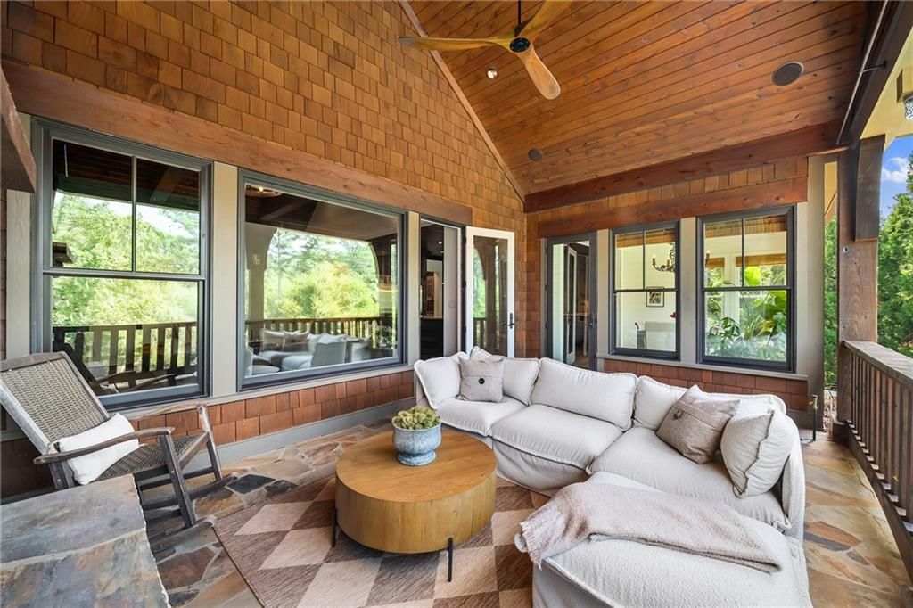 Image 20 of property listing at 13950 Haystack Lane, Milton, GA 30004