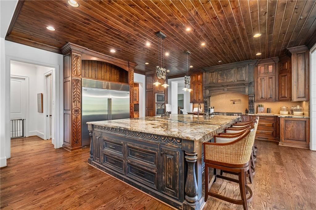 Image 23 of property listing at 13950 Haystack Lane, Milton, GA 30004