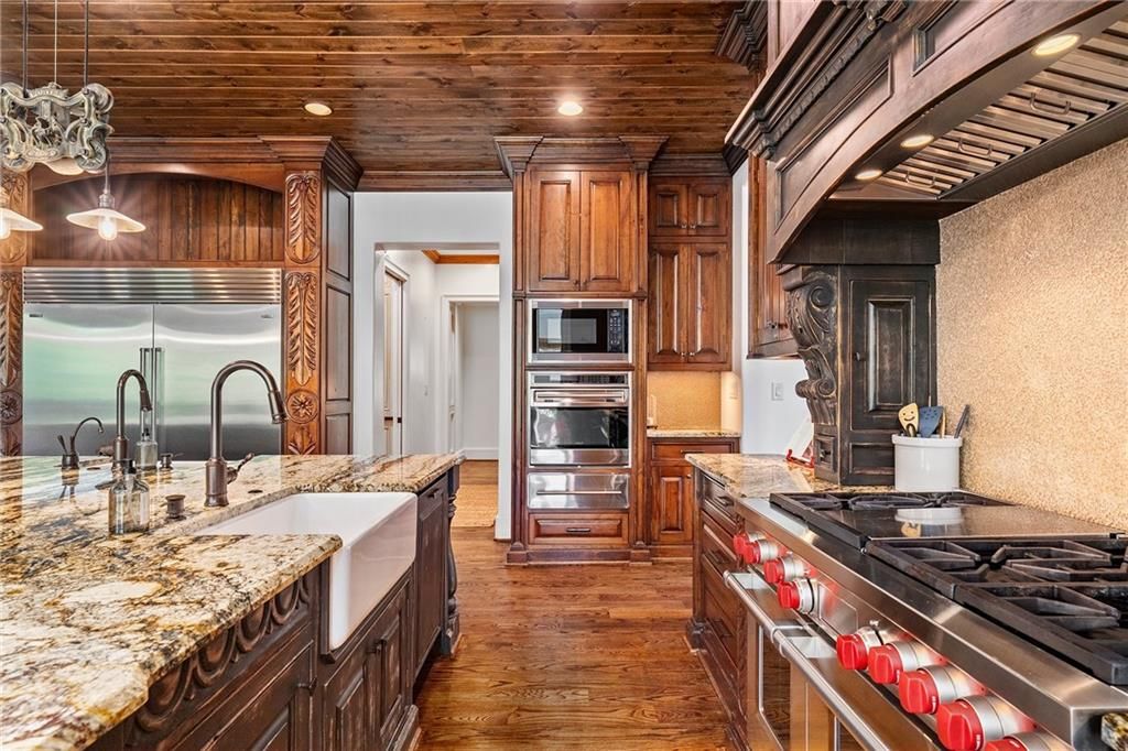 Image 25 of property listing at 13950 Haystack Lane, Milton, GA 30004