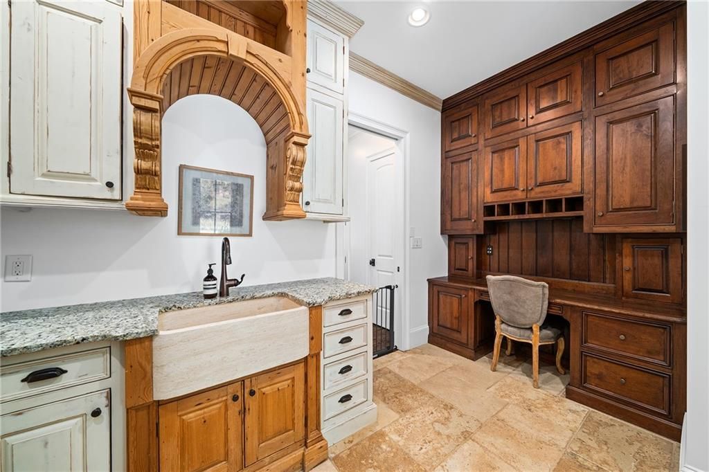 Image 30 of property listing at 13950 Haystack Lane, Milton, GA 30004