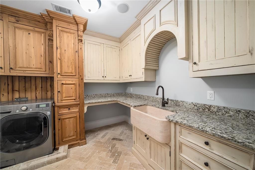 Image 88 of property listing at 13950 Haystack Lane, Milton, GA 30004