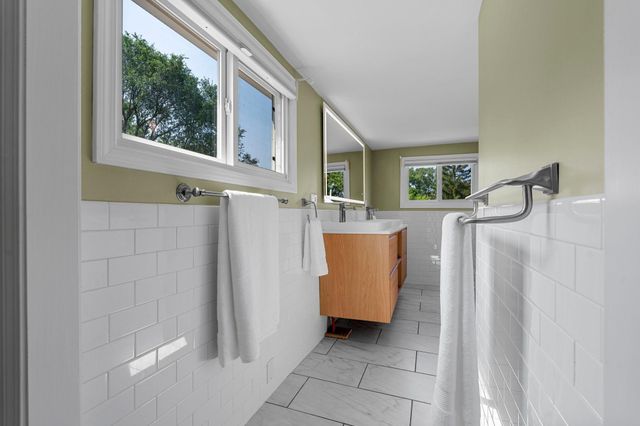 3045 Brunswick Avenue S, Saint Louis Park, MN 55416