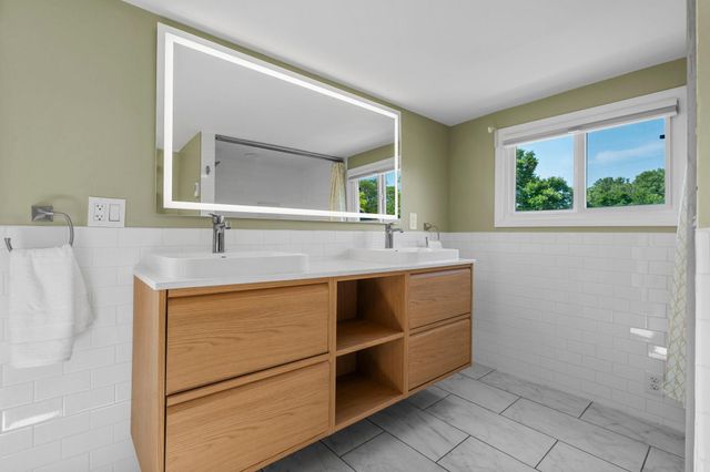 3045 Brunswick Avenue S, Saint Louis Park, MN 55416