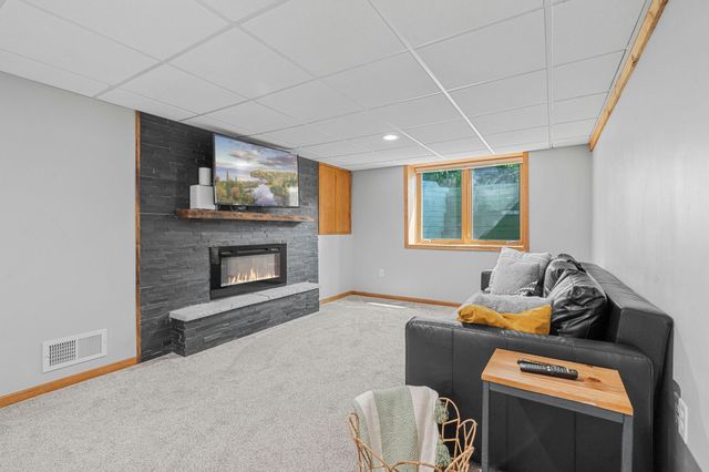 3045 Brunswick Avenue S, Saint Louis Park, MN 55416