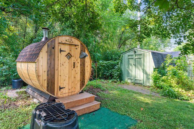 3045 Brunswick Avenue S, Saint Louis Park, MN 55416