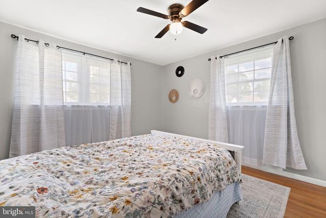 512 CLOVERDALE RD, Blackwood, NJ 08012