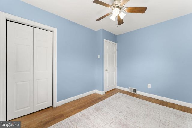 512 CLOVERDALE RD, Blackwood, NJ 08012