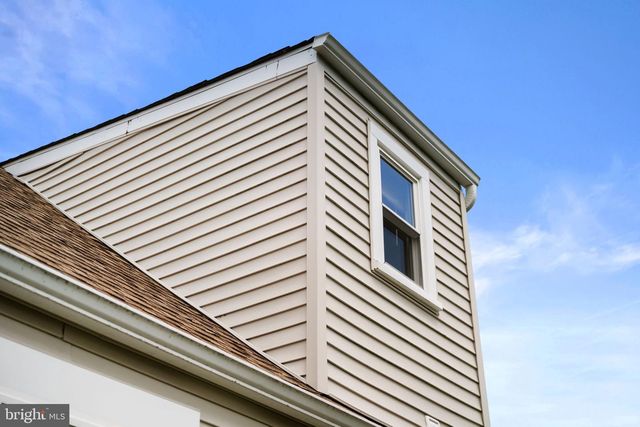 512 CLOVERDALE RD, Blackwood, NJ 08012