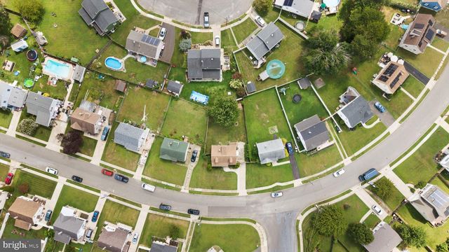 512 CLOVERDALE RD, Blackwood, NJ 08012