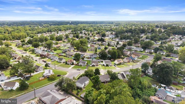 512 CLOVERDALE RD, Blackwood, NJ 08012