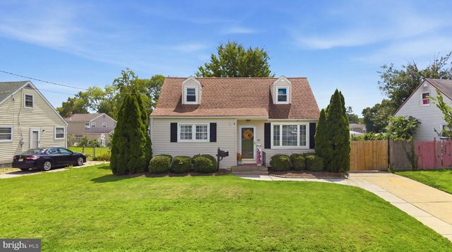 512 CLOVERDALE RD, Blackwood, NJ 08012